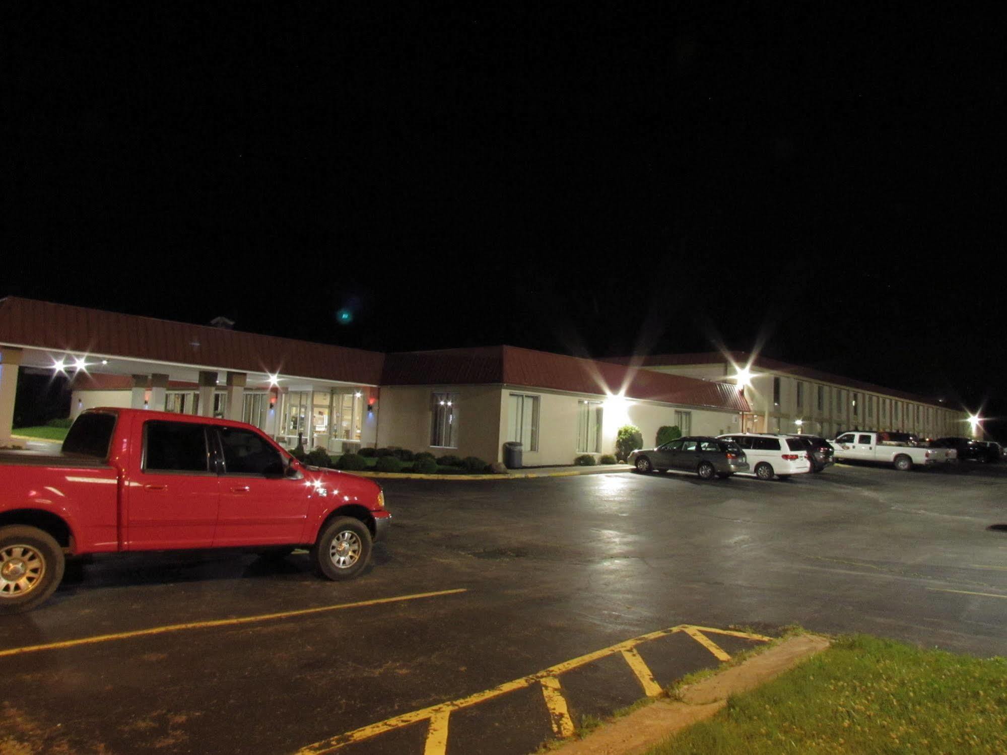 Days Inn & Suites By Wyndham Springfield Oh Buitenkant foto